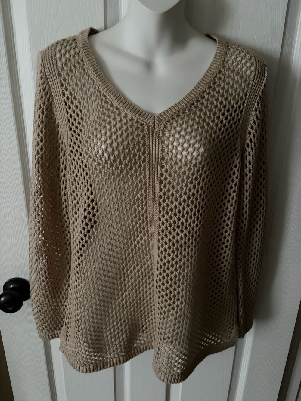 Women’s Tan Open Knit Crochet Long Sleeve Sweater Size Large